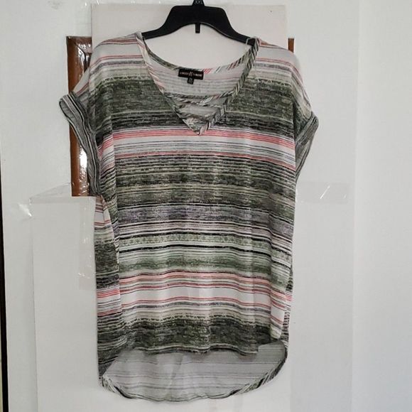 Almost Famous Women's Knit Top Plus Sized Cap Sleeve Spring Summer Activewear 2X - Picture 1 of 9